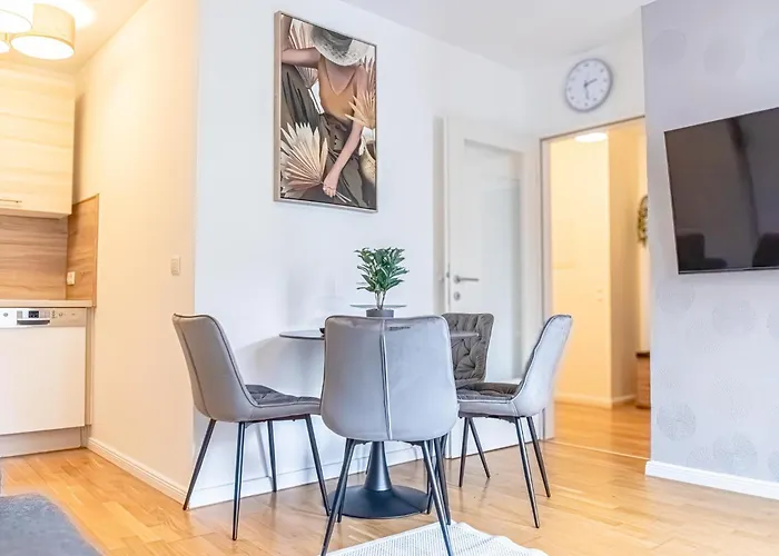 1br & 1lr With Balcony, 9min To Center Apartment Vienna