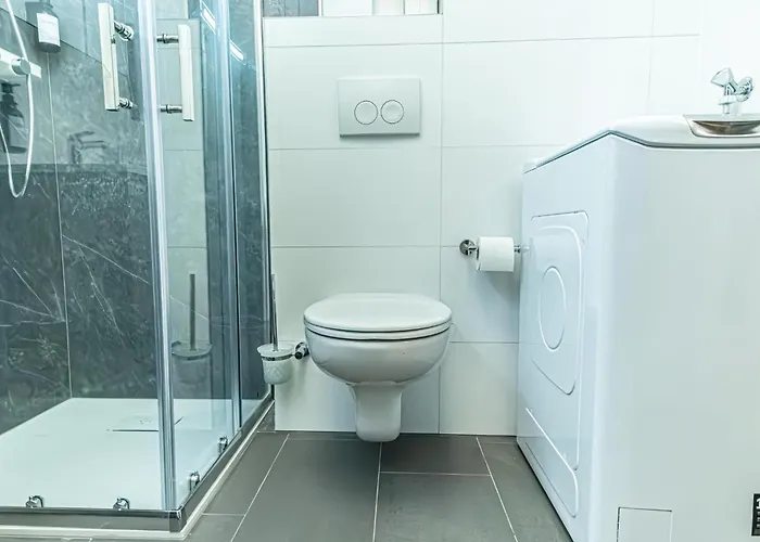 1br & 1lr With Balcony, 9min To Center Vienna